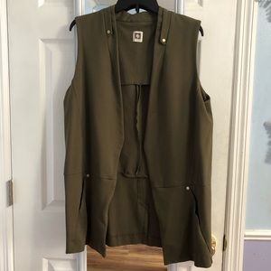 Olive green vest size L